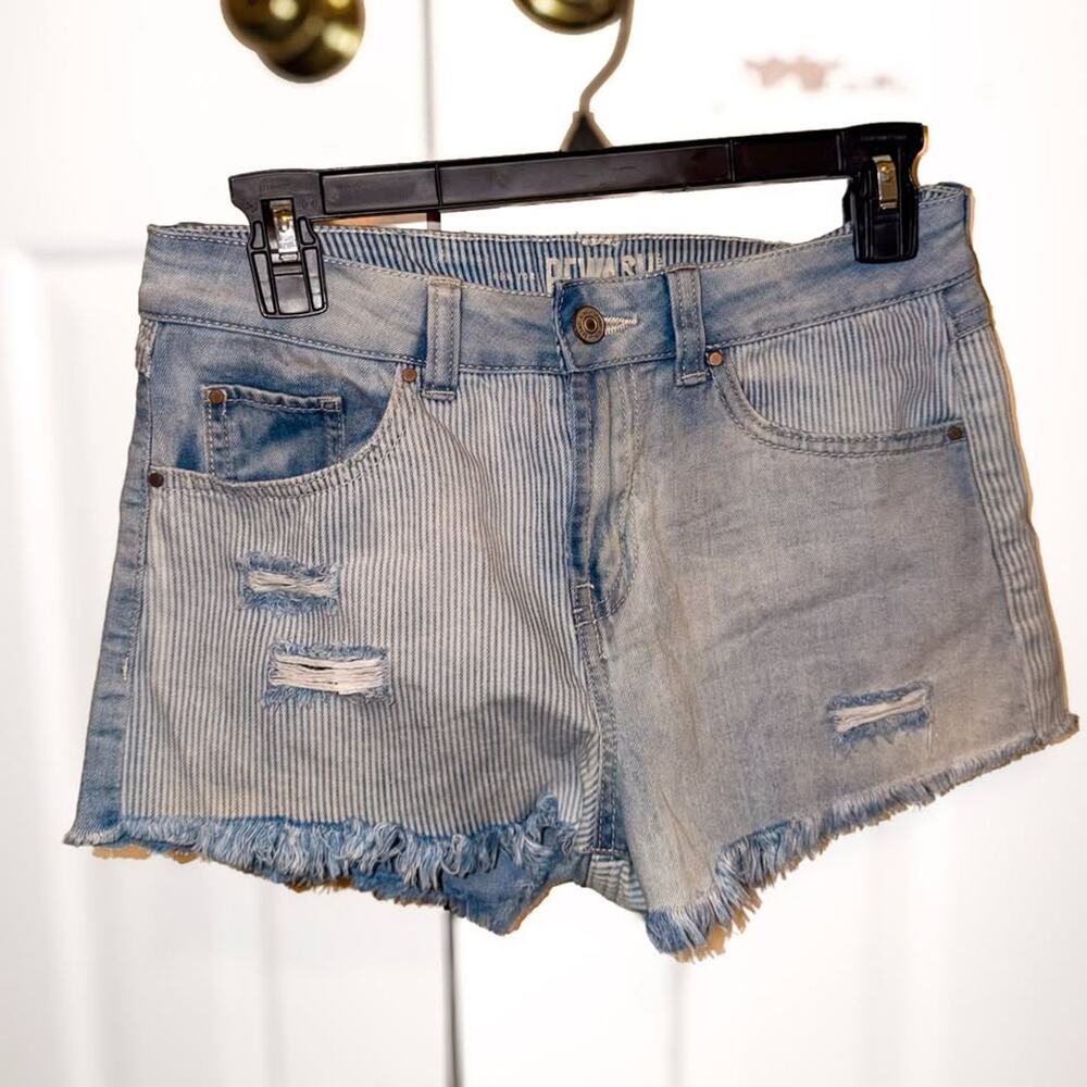 Rewash Brand Blue White Striped Distressed Denim Shorts Size 27